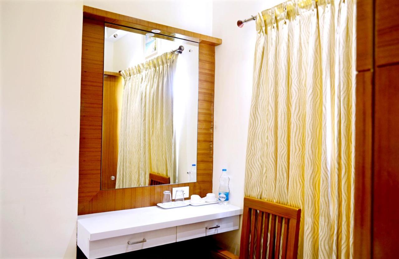 Hotel Tr Residency Puducherry Exterior foto